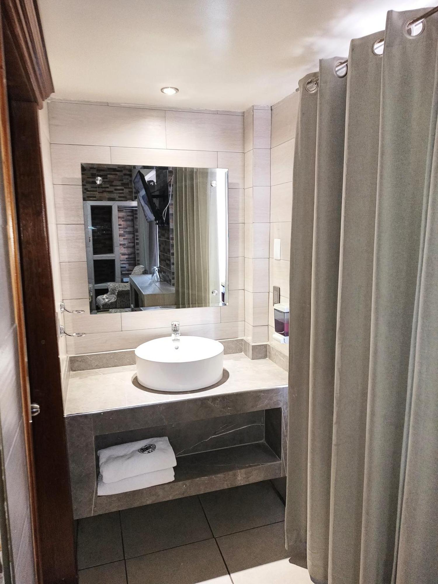 Hotel Baeza Delicias Exteriér fotografie