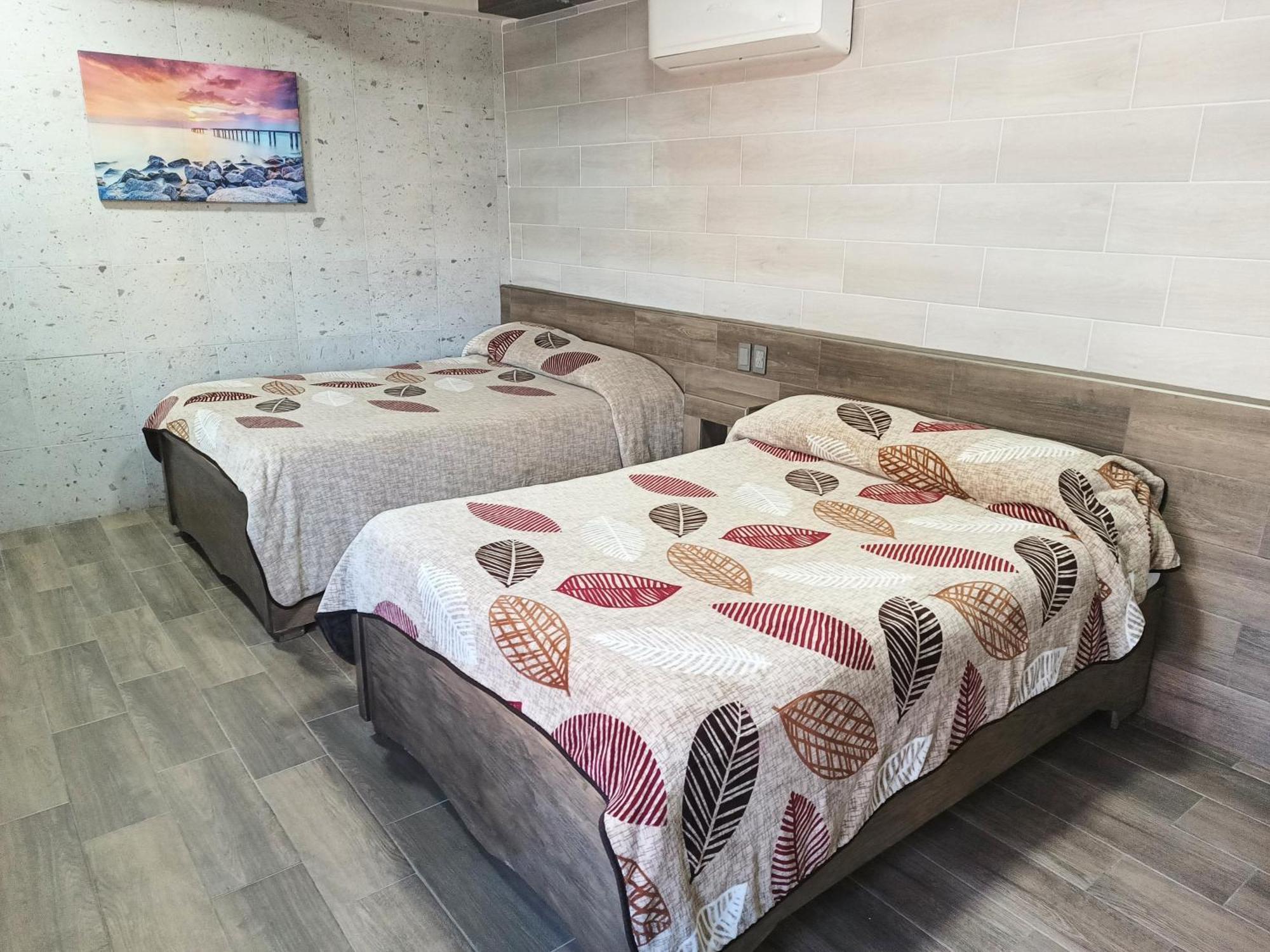 Hotel Baeza Delicias Exteriér fotografie