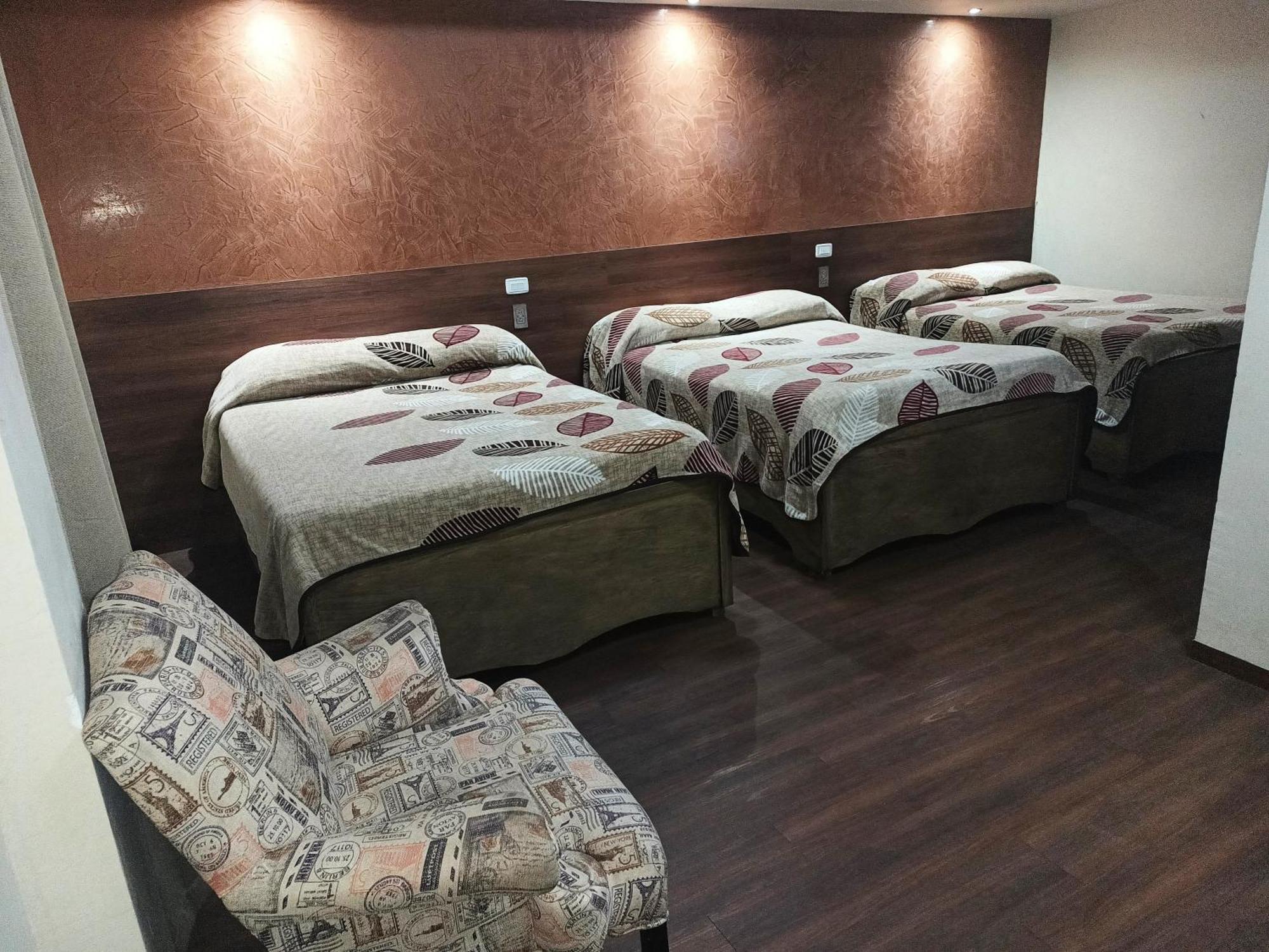 Hotel Baeza Delicias Exteriér fotografie
