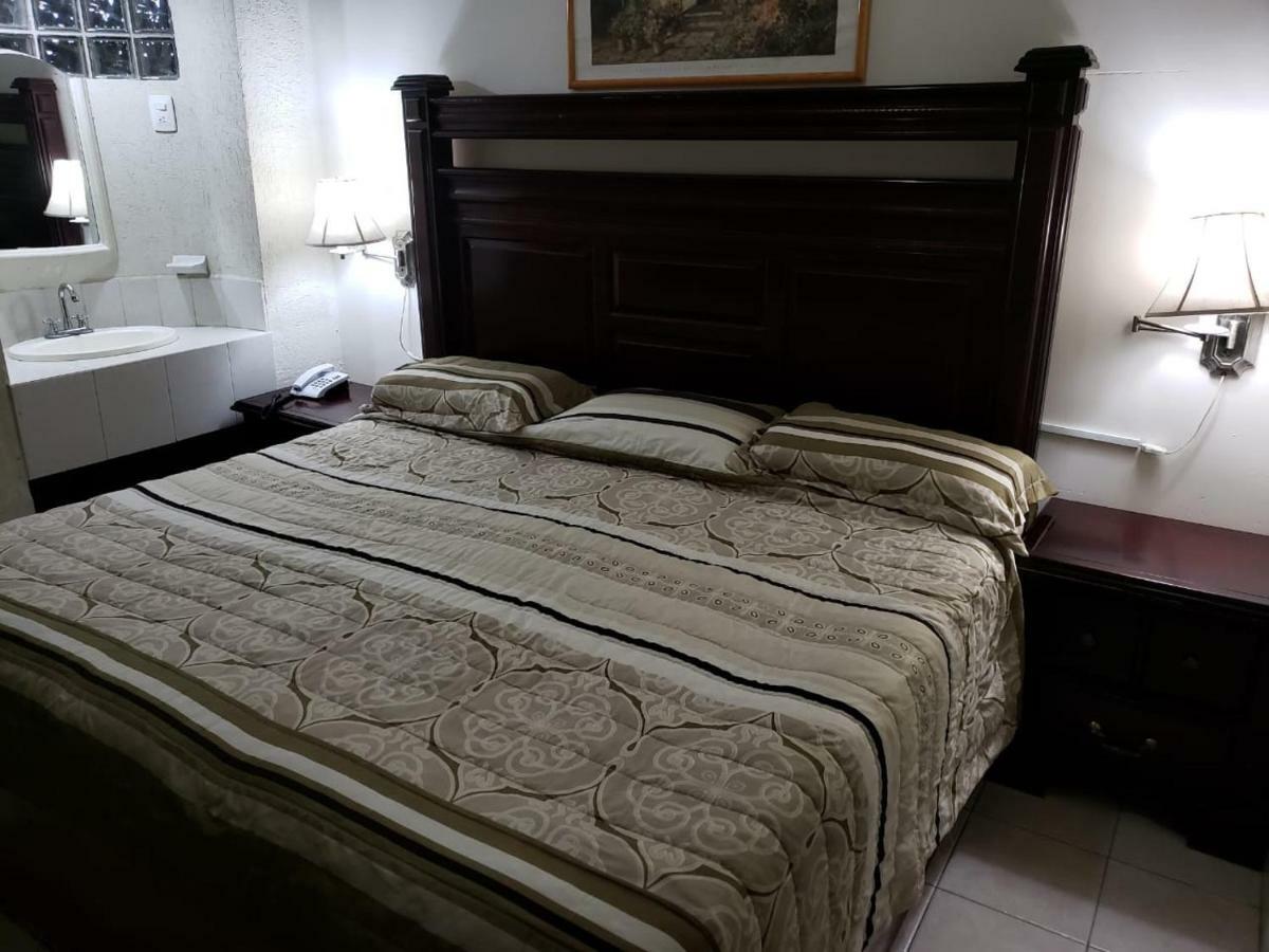 Hotel Baeza Delicias Exteriér fotografie