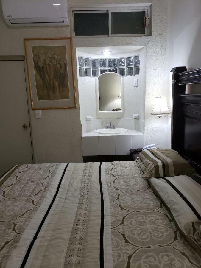 Hotel Baeza Delicias Exteriér fotografie