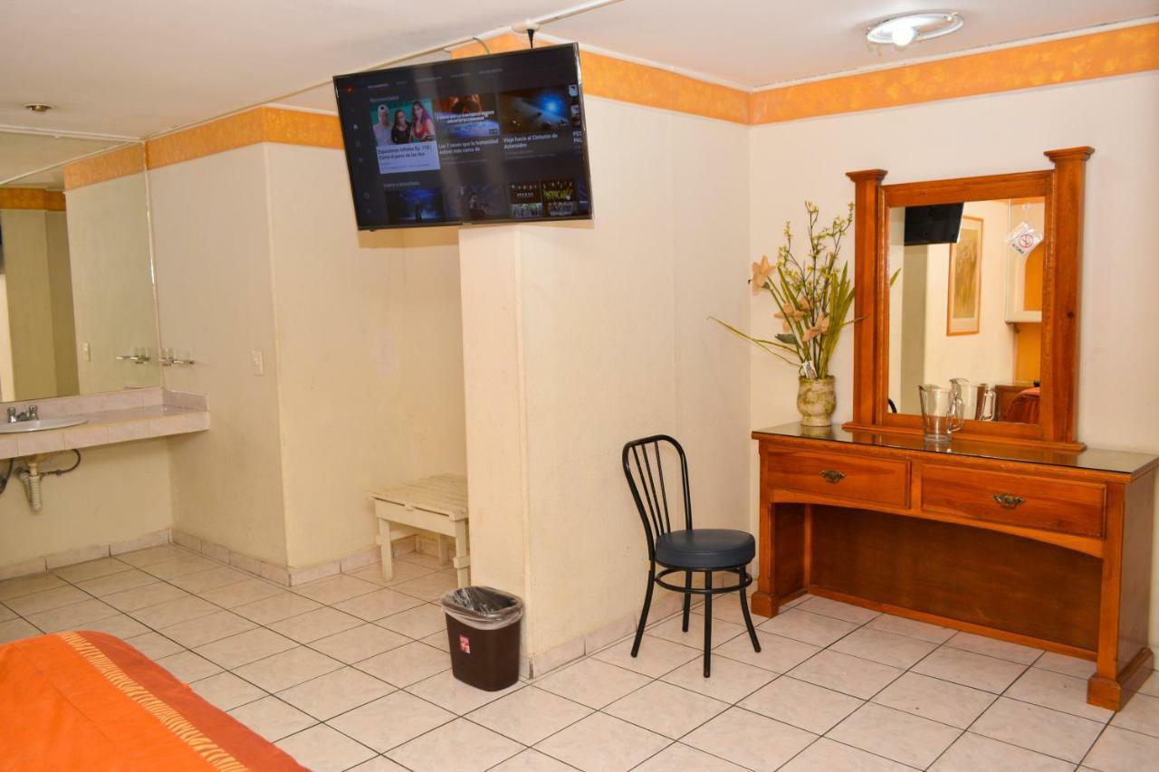 Hotel Baeza Delicias Exteriér fotografie